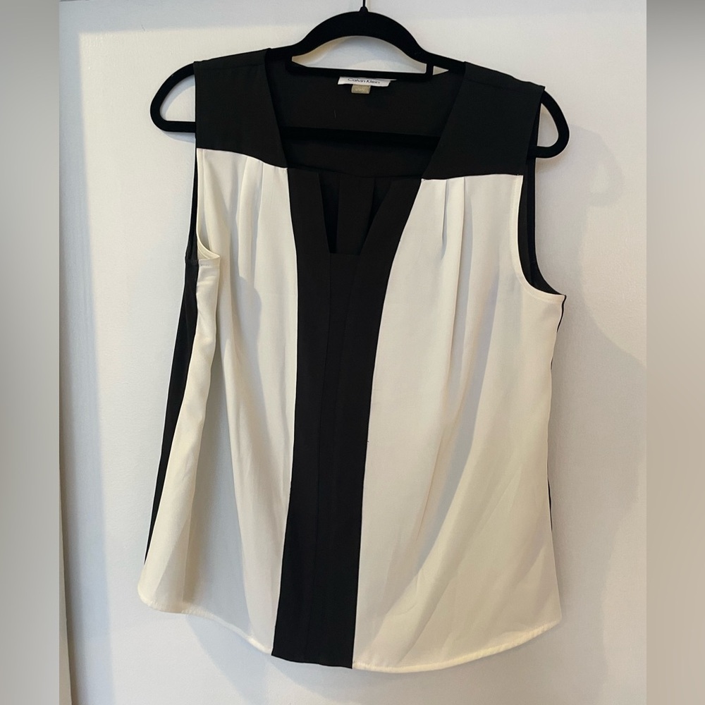 White & Black Calvin Klein chiffon work tank in size L